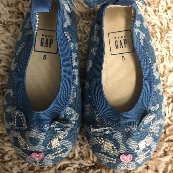 Baby gap size 5 kitty ballet shoes - Picture 1 of 4